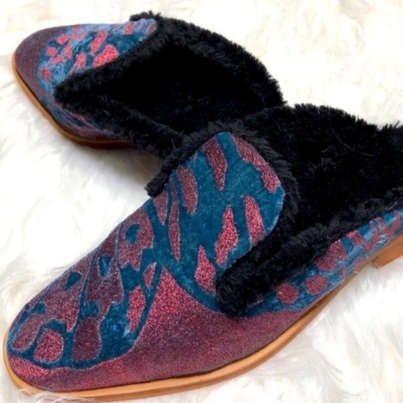 Free People Hieress Women’s Mules Butterfly Effect Fur Lined Shoe US 7 NIB - Picture 11 of 16